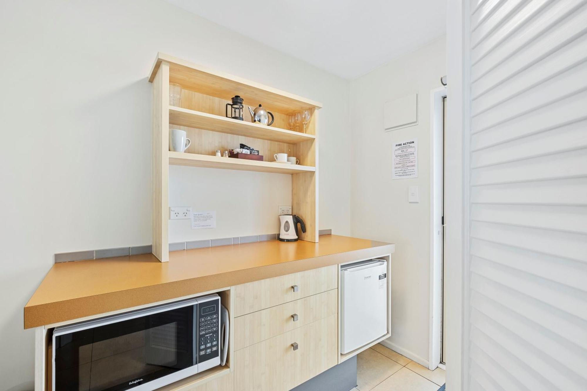 Tussock Peak Motel 4*