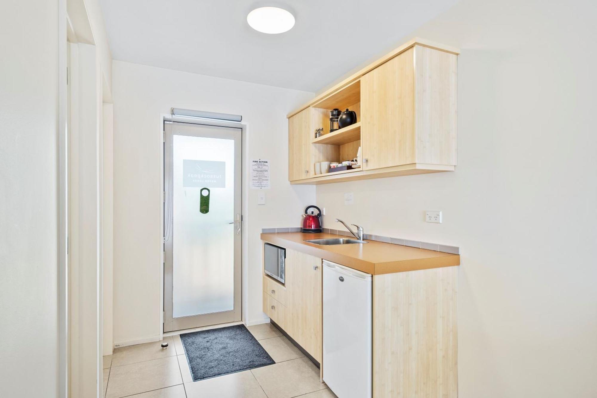 Tussock Peak Motel 4*