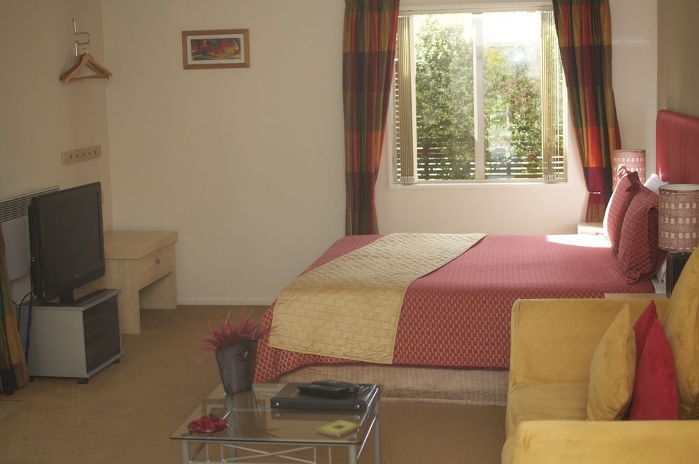 Tussock Peak 4*